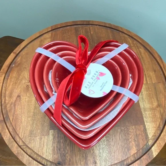 RAE DUNN 3D Heart Mug & Heart Measuring Cups Set - Picture 3 of 11